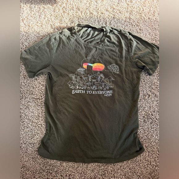 Levi’s Earth to Everyone Graphic T-Shirt - Picture 1 of 3